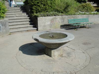 Point d'eau sur la place de jeux pour enfants Ancien-stand, Vieux-Moulin  Lausanne