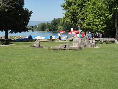 Jeu d'quilibre sur la place de jeux pour enfants Parc Bourget  Lausanne