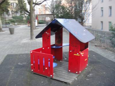 Maisonette sur la place de jeux pour enfants Square d'Echallens  Lausanne