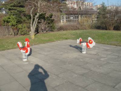 Bascules � ressort sur la place de jeux pour enfants Bergi�res � Lausanne