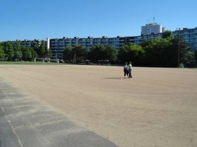Terrain de football pour le public sur la place de jeux pour enfants Terrains de sport de la Bl�cherette � Lausanne